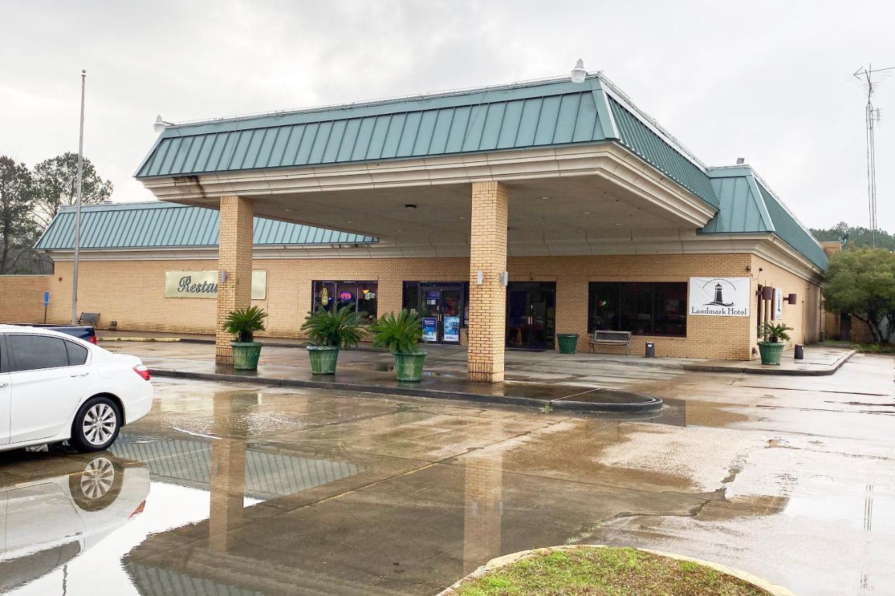 Landmark Hotel Leesville Exterior photo