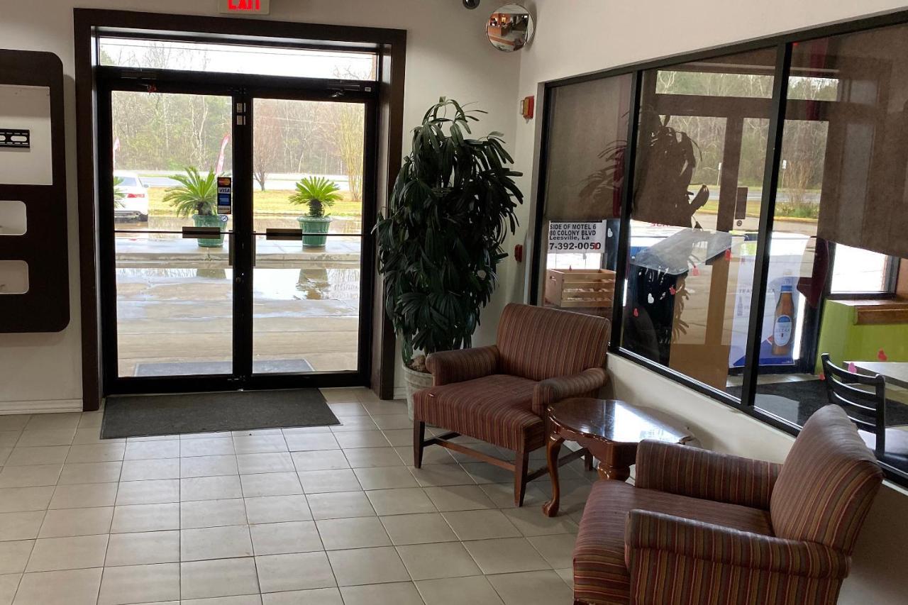 Landmark Hotel Leesville Exterior photo